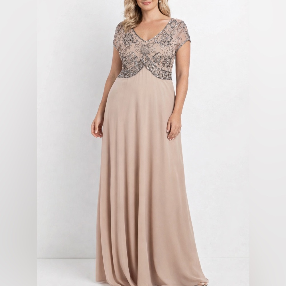 J Kara Beige and Silver Embellished Formal Dress Vintage style size 16